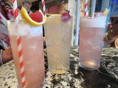 Jj;s Restaurant & Jonnys Tap Room