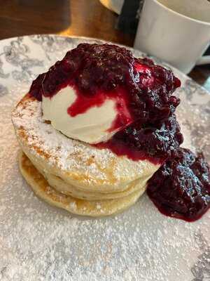 Jet Black Jewel Cafe Bar