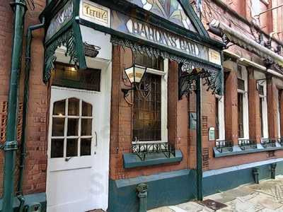 Baron's Bar
