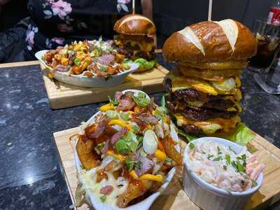 Cravings Bistro Sutton