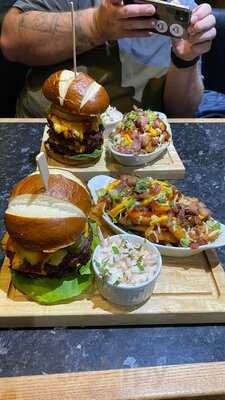 Cravings Bistro Sutton