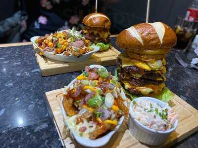 Cravings Bistro Sutton