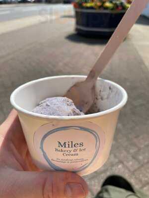 Miles Bakery & Ice Cream
