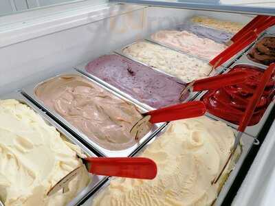 Miles Bakery & Ice Cream