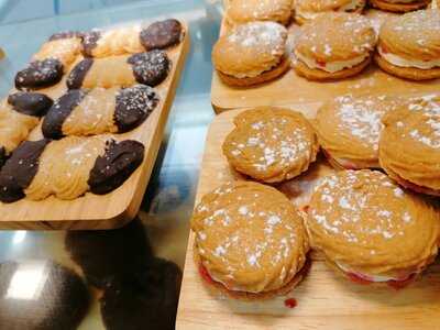 Miles Bakery & Ice Cream