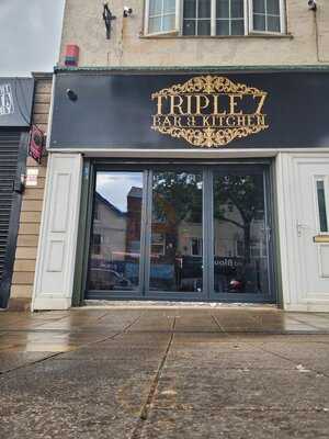 Triple 7 Bar And Kitchen