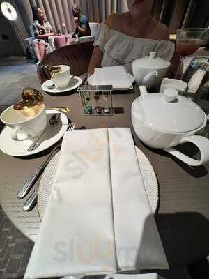 The Stage At The Londoner