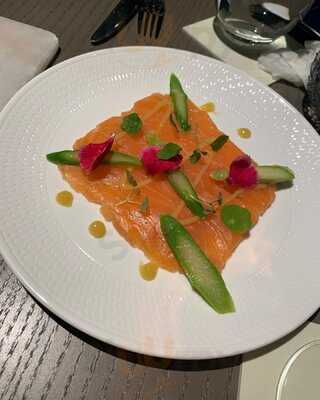 The Stage At The Londoner