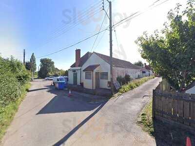 Sparkles At The Rusty Axe Inn