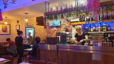 Pizza Paradise Restaurant