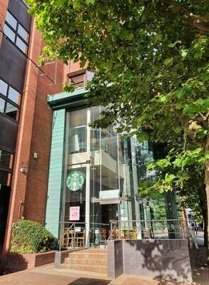 Starbucks ,wellington Street