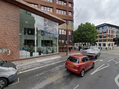 Starbucks ,wellington Street