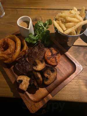 The Block Burgers And Steaks