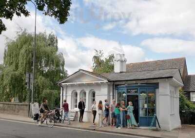 The Paper Boat Coffee Shop, Oxford