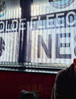 The Ye Olde Fleece Pub