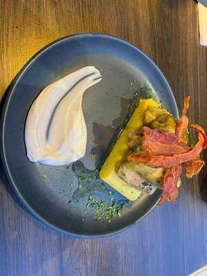 Daniel's Grill & Restaurant