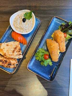 Daniel's Grill & Restaurant