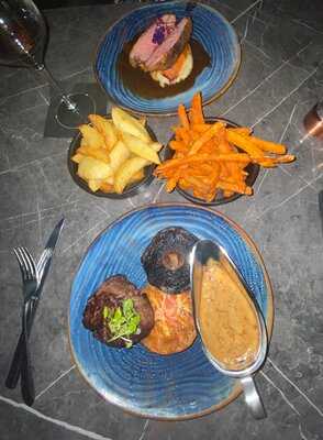 3sixty Champagne Lounge