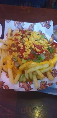 Fupburger At The Dog House