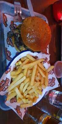 Fupburger At The Dog House