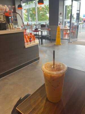 Dunkin' - Fort Retail Park