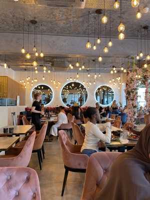 Shakespeare Coffee & Bistro