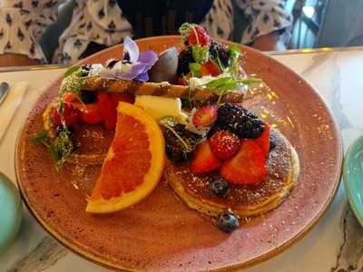 Shakespeare Coffee & Bistro