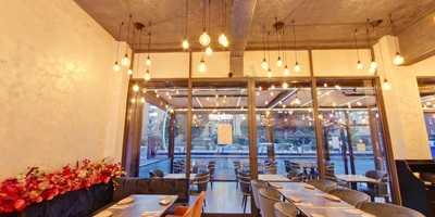 Shakespeare Coffee & Bistro