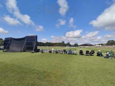 Newclose Pavilion Bar & Restaurant