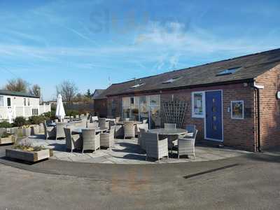 The Peacock Lounge At Ty Gwyn