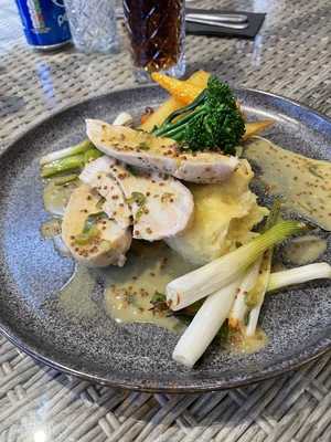 The Peacock Lounge At Ty Gwyn