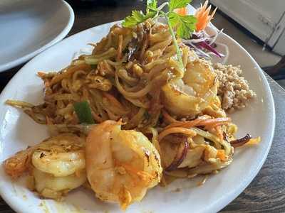 Dawinee Thai Restaurant