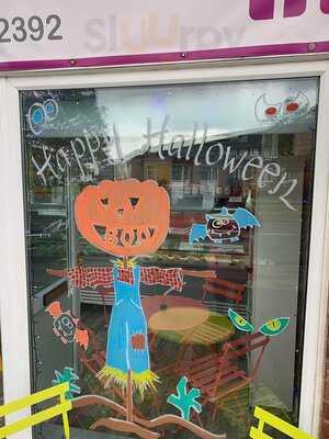 Truly Scrumptious Luxury Ice Creams And Desserts