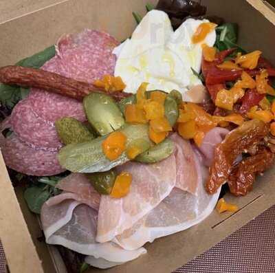 Pickle & Dill Delicatessen