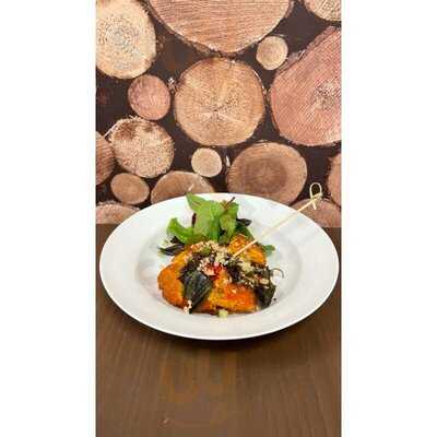 Ton Thai Street Food Cafe