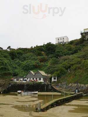 Fern Pit Cafe & Ferry