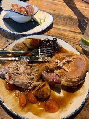 Traitors Gate Tower Hill Pub