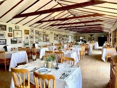 The Ivy Lodge Clubhouse Bar And Restaurant