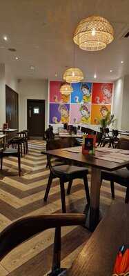 Colombo Street- Sri Lankan