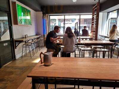 Ting Thai Caravan West Nile Street