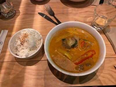 Ting Thai Caravan West Nile Street