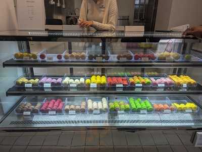 Edible Art Patisserie Bath