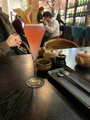 Drgnfly Champagne & Sushi Bar @bobbys