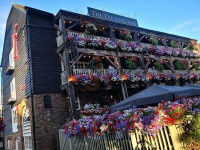 The Grill At The Dickens Inn