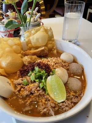 Sugarcane Thai Bar & Restaurant