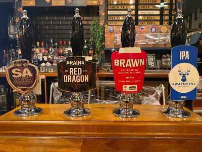 Famous Three Kings Fulham