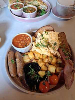 Ines Cafe & Restaurant