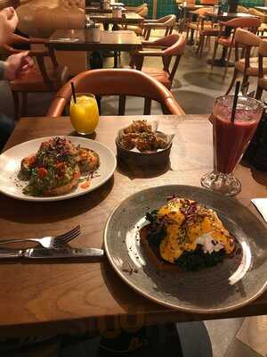 Medicine Restaurant And Bar At The Mailbox