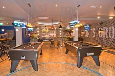 Sports Bar & Grill Old Street