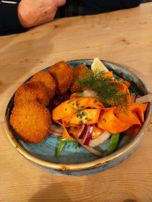 Feather & Hide Bar & Grill